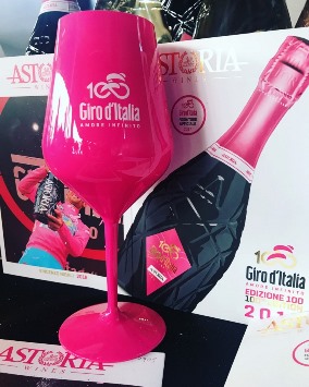 Giro d'Italia       Men 2025