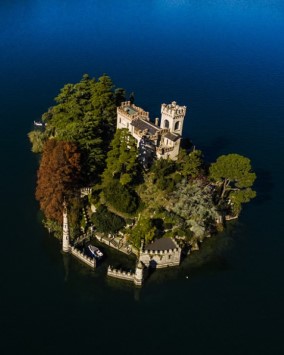 Lakes - Greats - The Sky